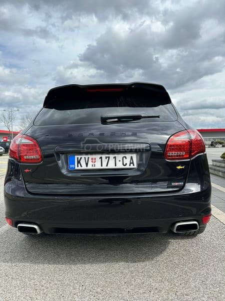 Porsche Cayenne hybrid