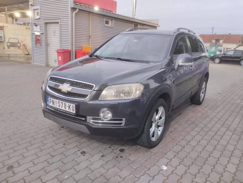 Chevrolet Captiva 4x4 7 sedista