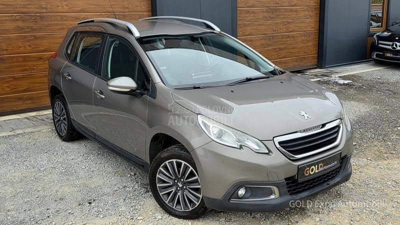 Peugeot 2008 1.2 VTi ULTRA BRONSE
