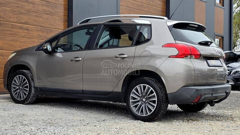 Peugeot 2008 1.2 VTi ULTRA BRONSE