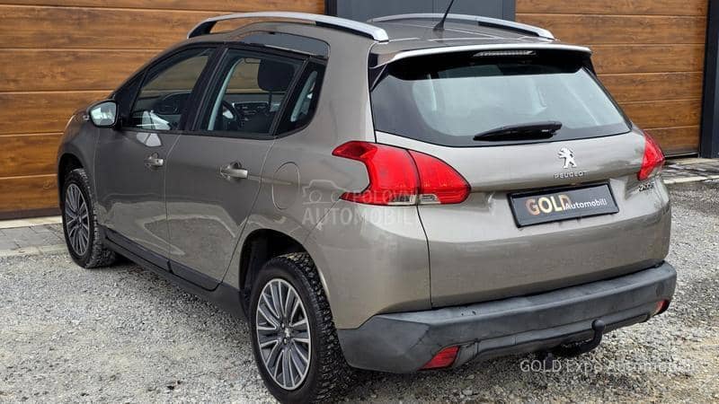 Peugeot 2008 1.2 VTi ULTRA BRONSE