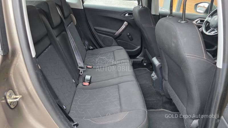 Peugeot 2008 1.2 VTi ULTRA BRONSE