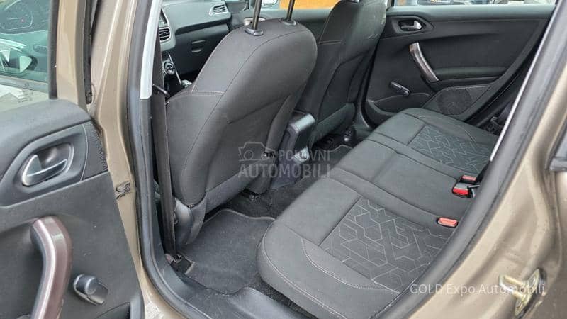 Peugeot 2008 1.2 VTi ULTRA BRONSE