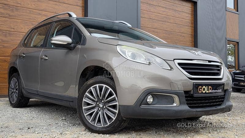Peugeot 2008 1.2 VTi ULTRA BRONSE
