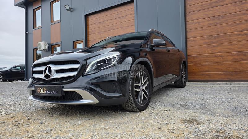 Mercedes Benz GLA 220 4MATIC 7G TIPTRONIC