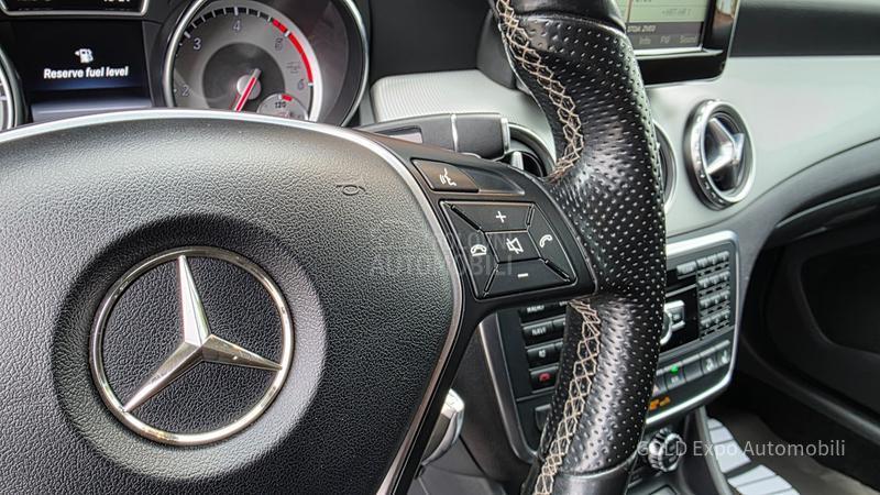 Mercedes Benz GLA 220 4MATIC 7G TIPTRONIC