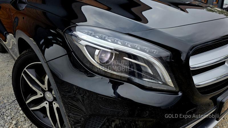 Mercedes Benz GLA 220 4MATIC 7G TIPTRONIC