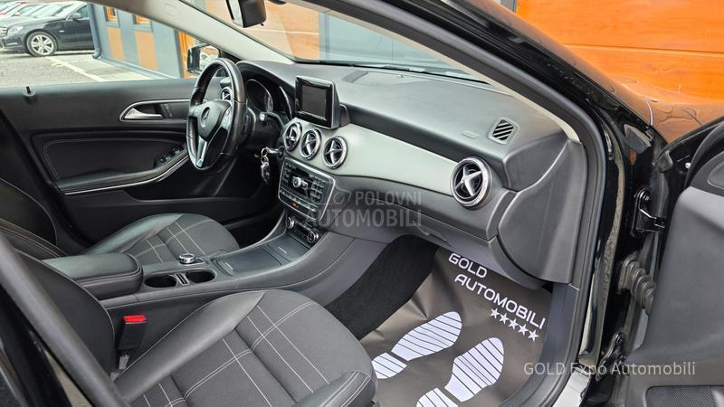 Mercedes Benz GLA 220 4MATIC 7G TIPTRONIC