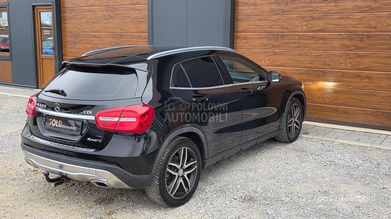 Mercedes Benz GLA 220 4MATIC 7G TIPTRONIC