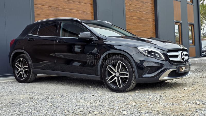 Mercedes Benz GLA 220 4MATIC 7G TIPTRONIC