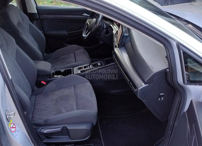 Volkswagen Golf 8 2.0tdi style V.Serv.