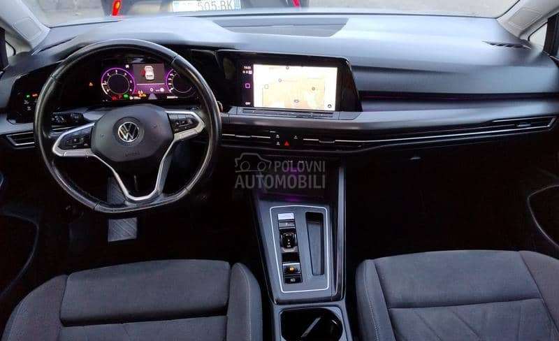 Volkswagen Golf 8 2.0tdi style V.Serv.