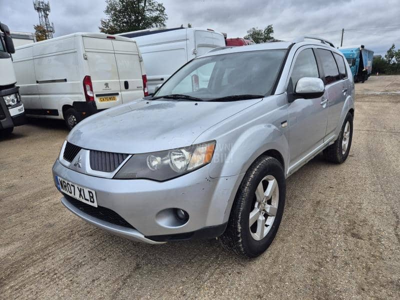 Mitsubishi Outlander 