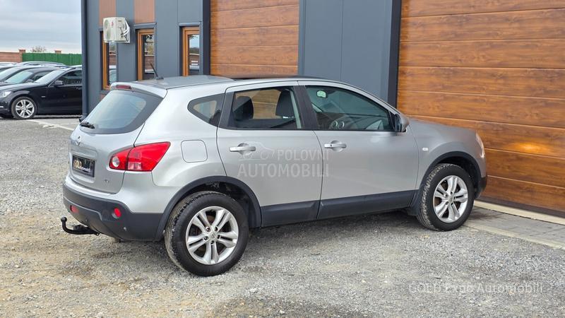 Nissan Qashqai 2.0 DCi PAN0RAMA