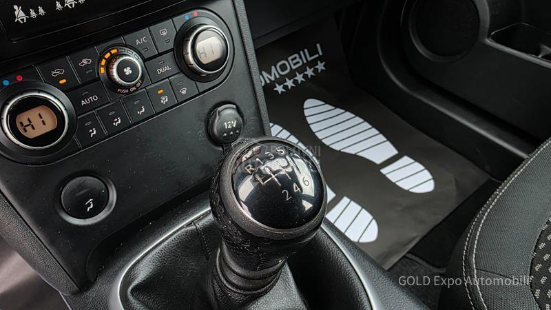 Nissan Qashqai 2.0 DCi PAN0RAMA