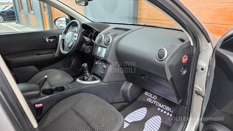 Nissan Qashqai 2.0 DCi PAN0RAMA