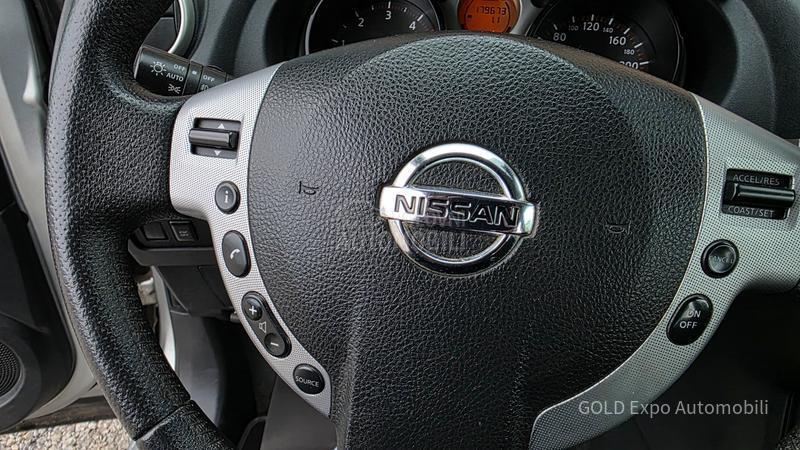 Nissan Qashqai 2.0 DCi PAN0RAMA
