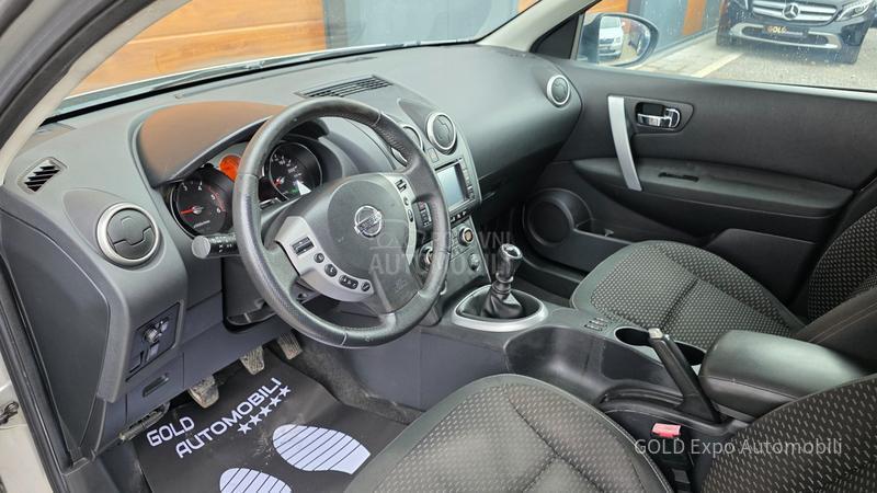 Nissan Qashqai 2.0 DCi PAN0RAMA