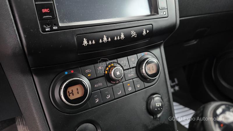 Nissan Qashqai 2.0 DCi PAN0RAMA