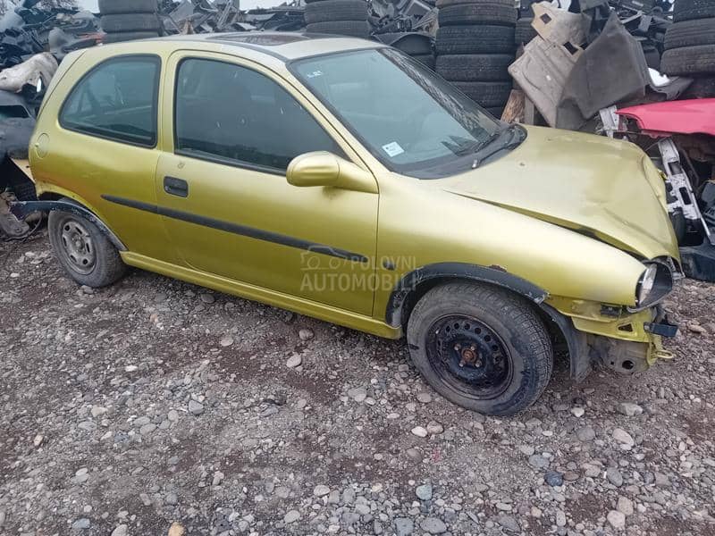 Delovi za Opel Corsa B