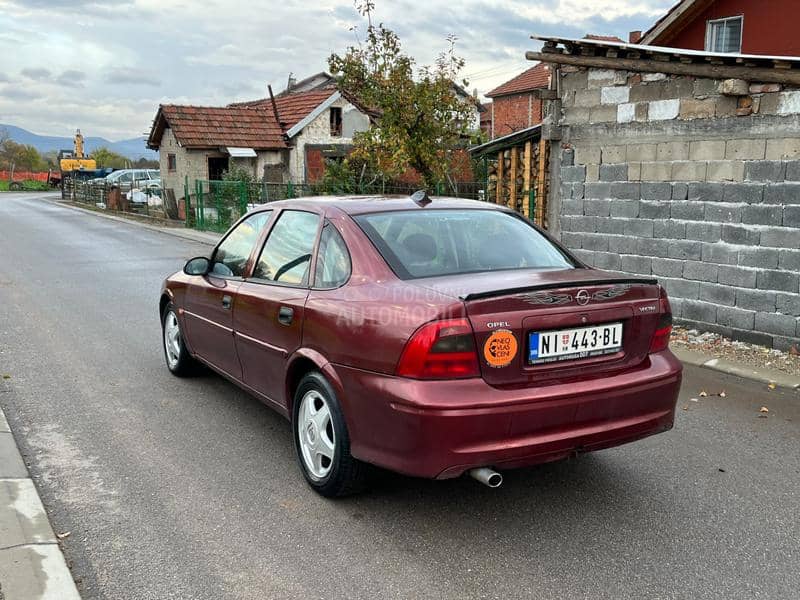 Opel Vectra B 