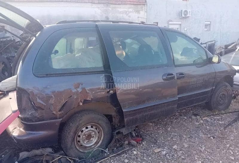 Delovi za Chrysler Voyager