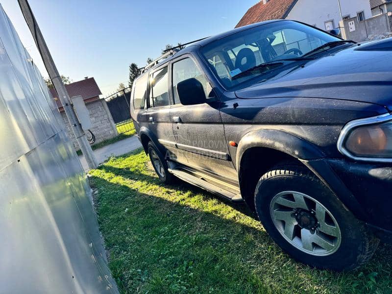 Mitsubishi Pajero Sport 2.5glx