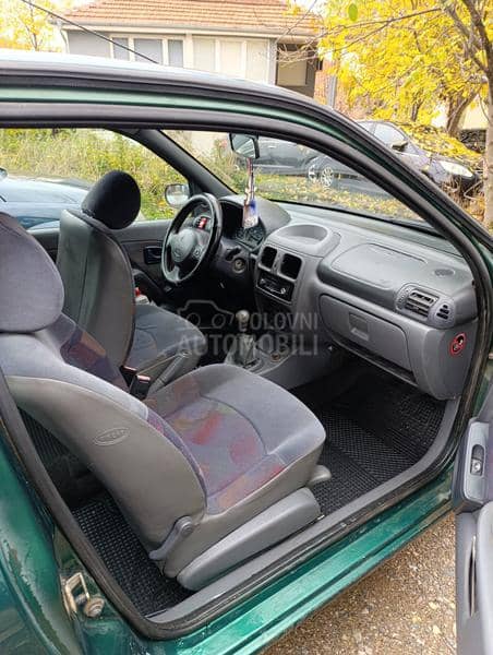 Renault Clio 1.2 8v RT