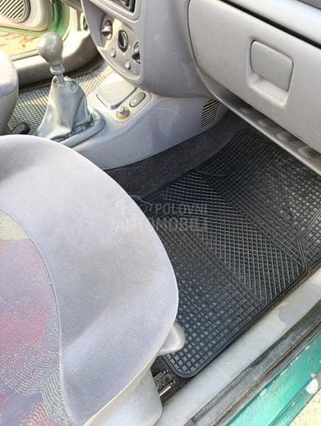 Renault Clio 1.2 8v RT