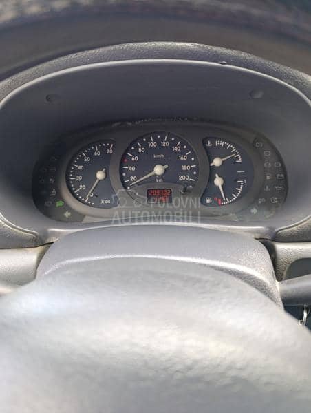 Renault Clio 1.2 8v RT