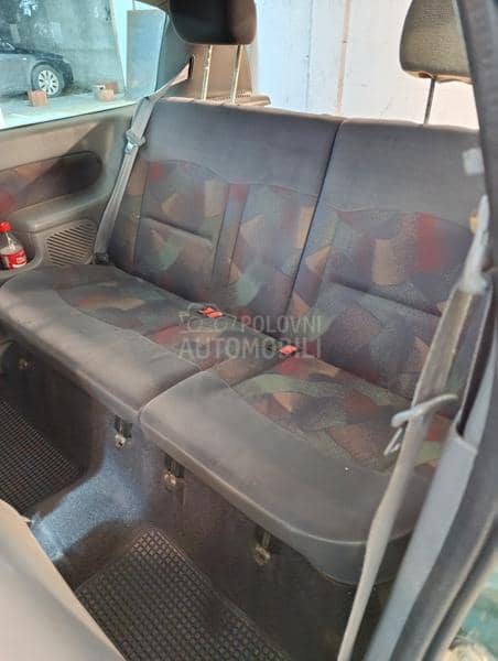 Renault Clio 1.2 8v RT