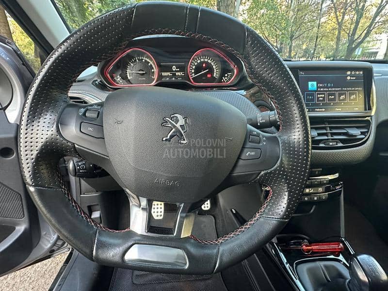 Peugeot 2008 1.2 GT LINE