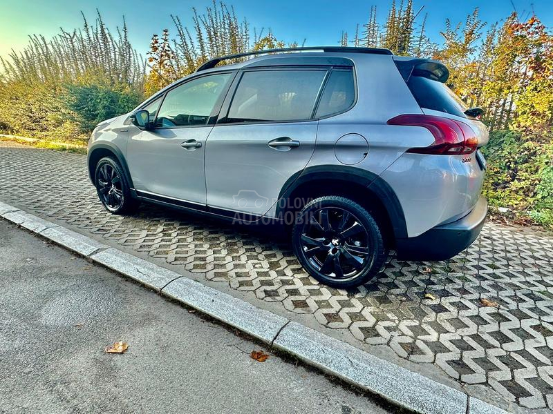 Peugeot 2008 1.2 GT LINE