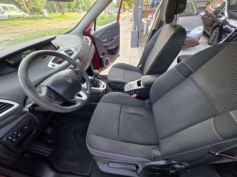 Renault Grand Scenic 1.5 DCI N.A.V.I
