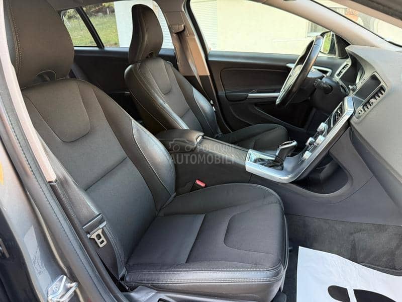 Volvo V60 Cross Country 2.0 D