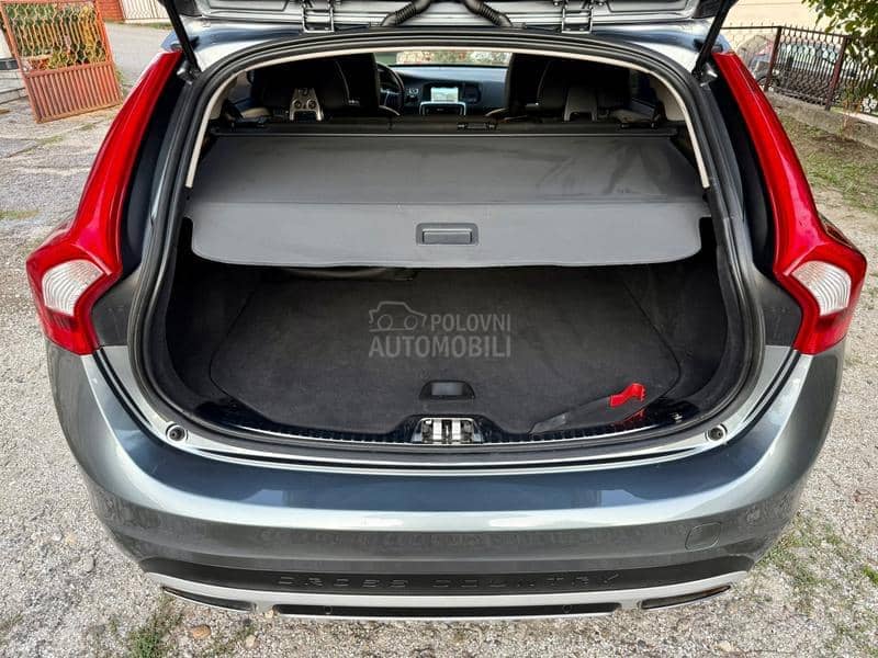 Volvo V60 Cross Country 2.0 D