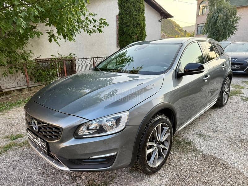 Volvo V60 Cross Country 2.0 D