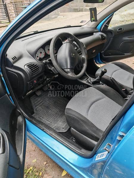 Peugeot 206 