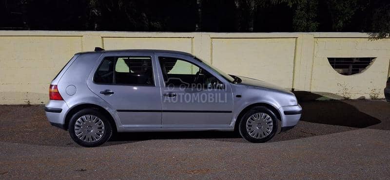 Volkswagen Golf 4 