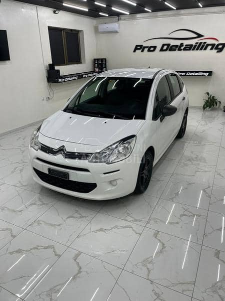 Citroen C3 1.2i / CH
