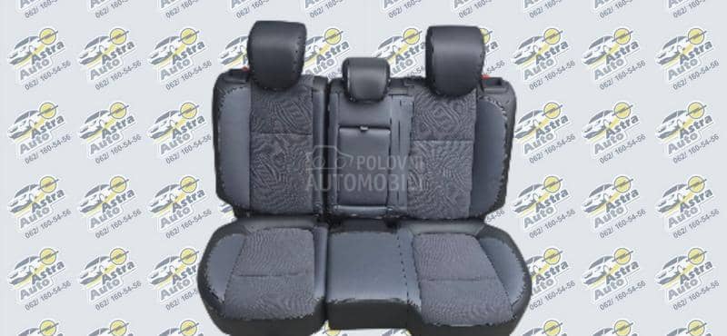 Sedišta više kompleta