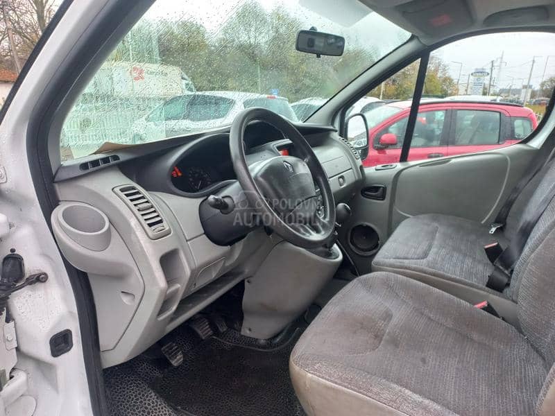 Renault Trafic 2000 dci 115