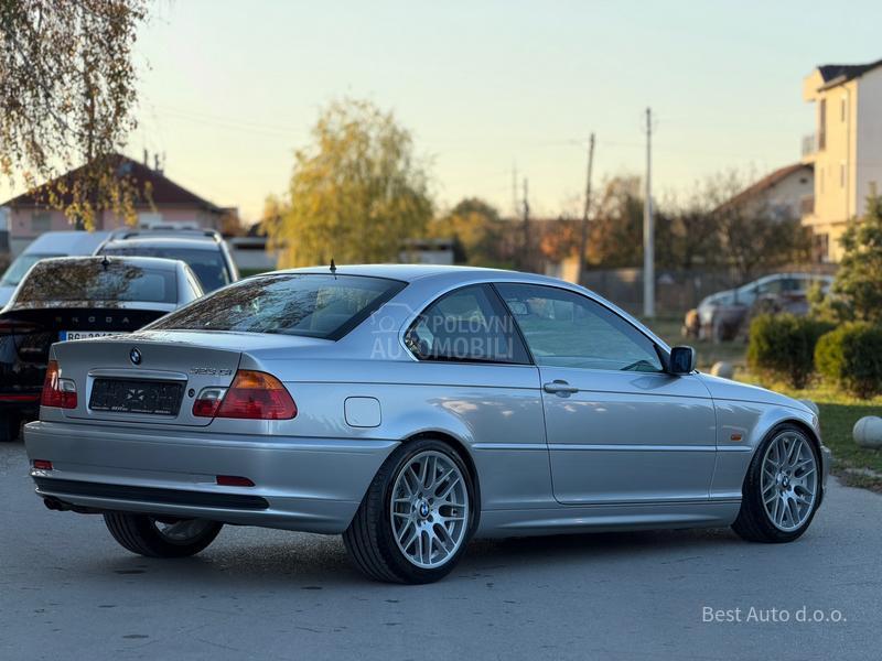 BMW 323 