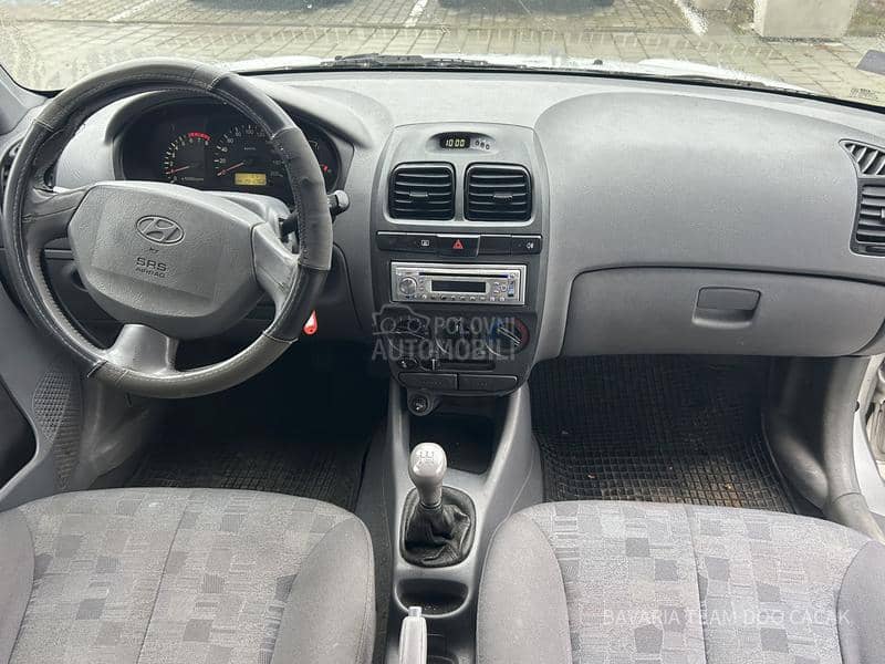 Hyundai Accent 1.3 B.