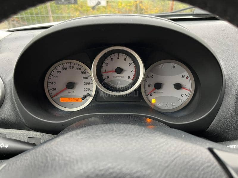 Toyota RAV 4 2.0 16V CH