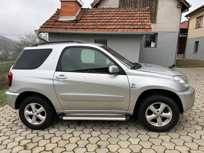 Toyota RAV 4 2.0 16V CH
