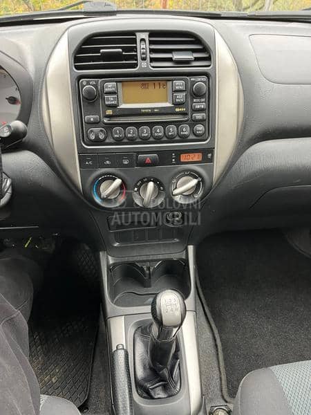 Toyota RAV 4 2.0 16V CH