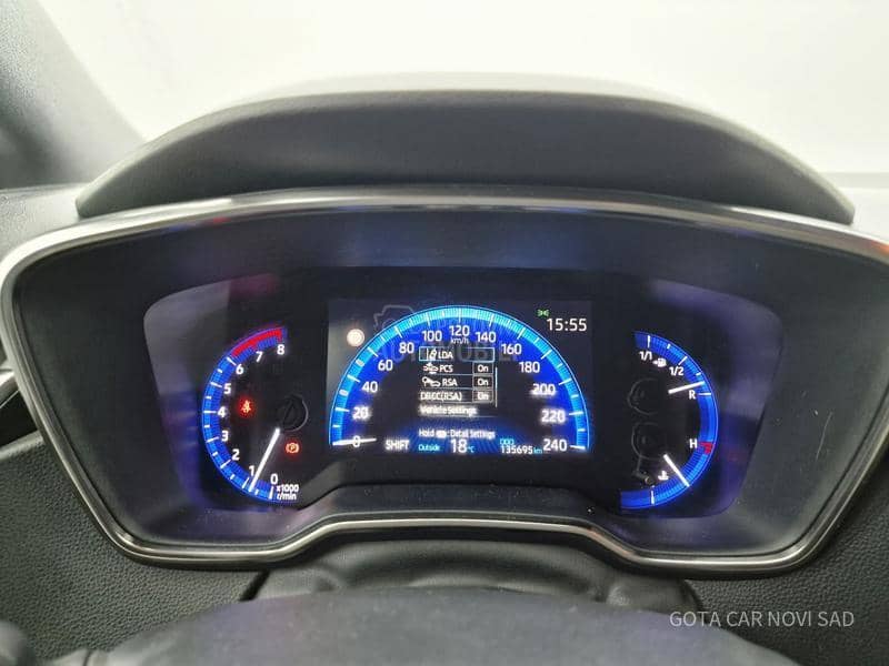 Toyota Corolla 1.2 LUNA