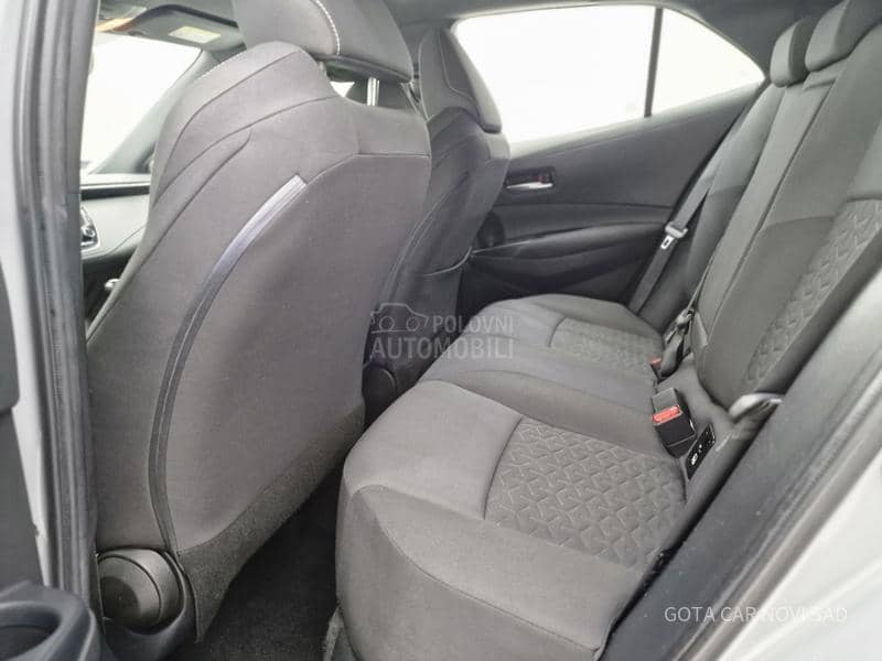 Toyota Corolla 1.2 LUNA