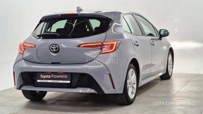 Toyota Corolla 1.2 LUNA